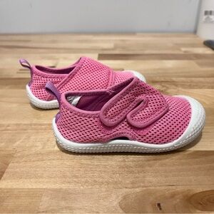 Cat & Jack Pink Girls Water Shoes with Velcro Straps